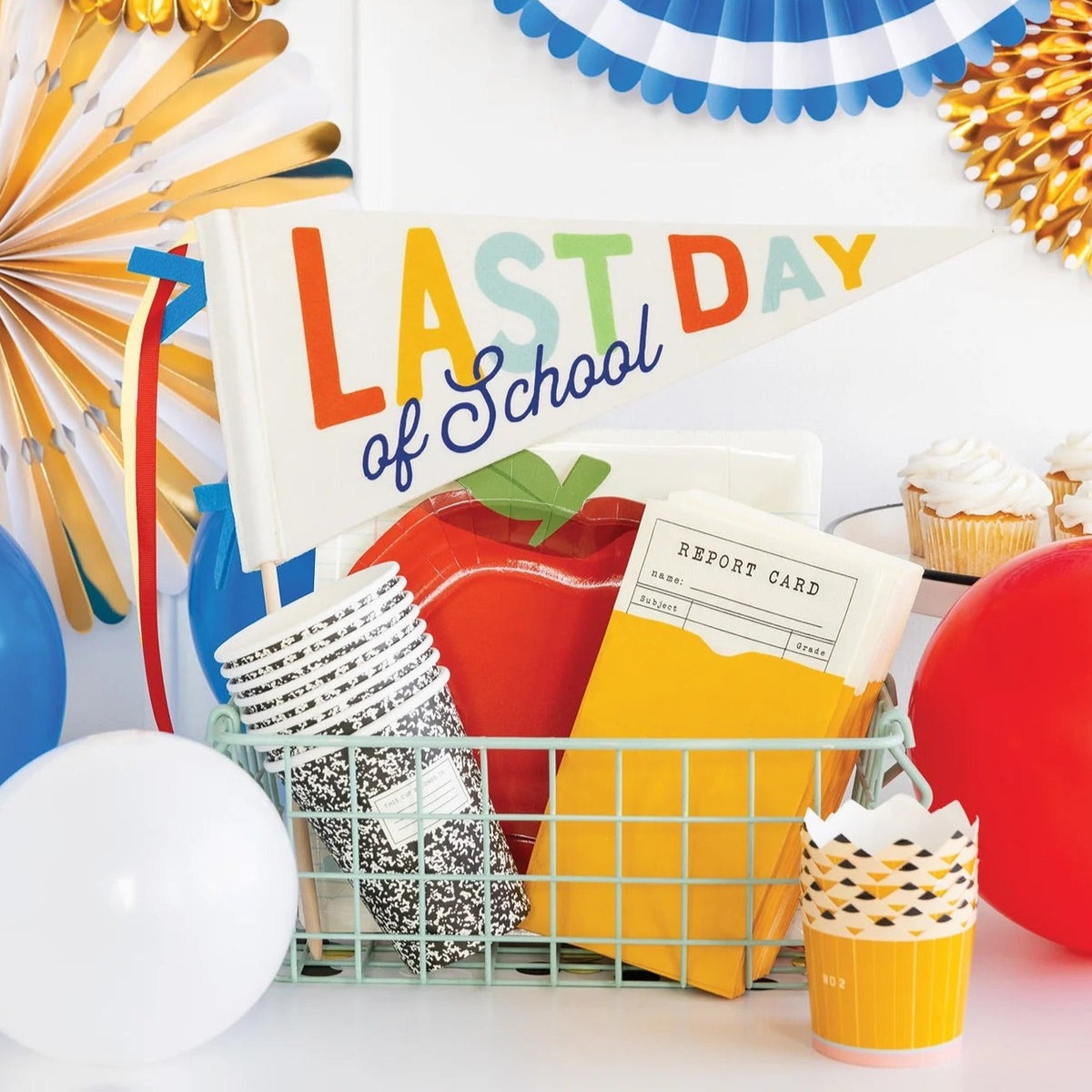 These 24 paper napkins, designed like report cards, are perfect for any Back to School Party. Add a fun, academic vibe to your event while keeping things tidy. Get ready for an A+ celebration!