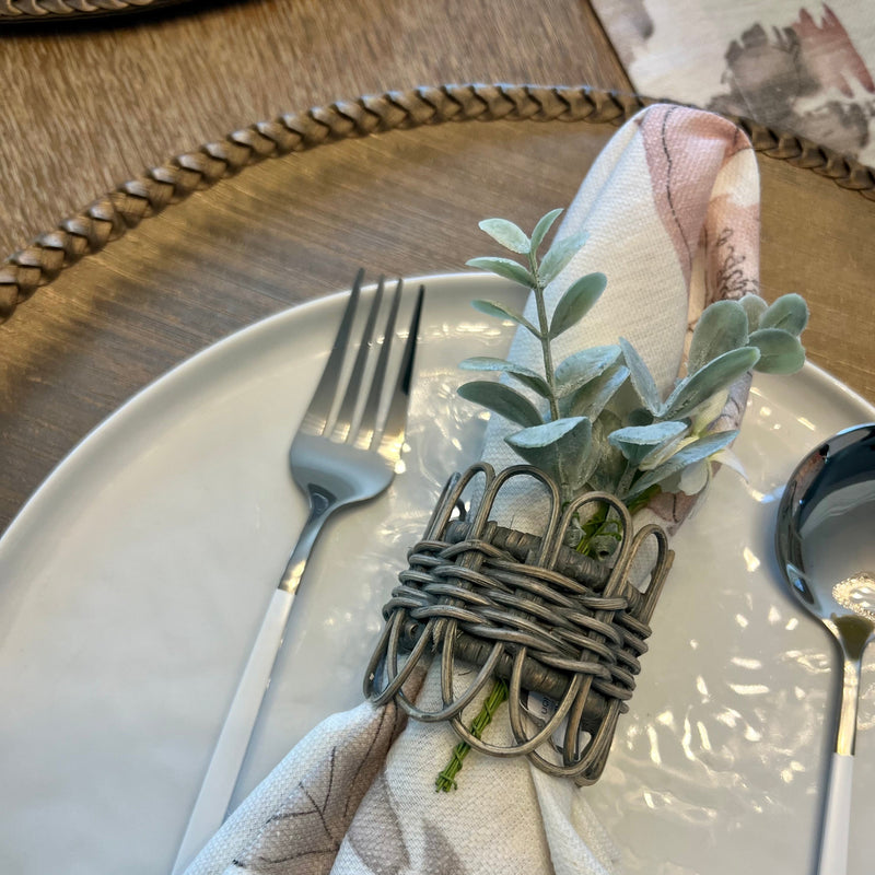 Add the perfect finishing touch to your dining experience with our Flower Design Table Napkin Picks. These flower napkin rings make every meal special, blending seamlessly with your spring table decor. Whether paired with linen or cotton napkins, they promise to enhance your dinner setting with a dash of color and charm.
