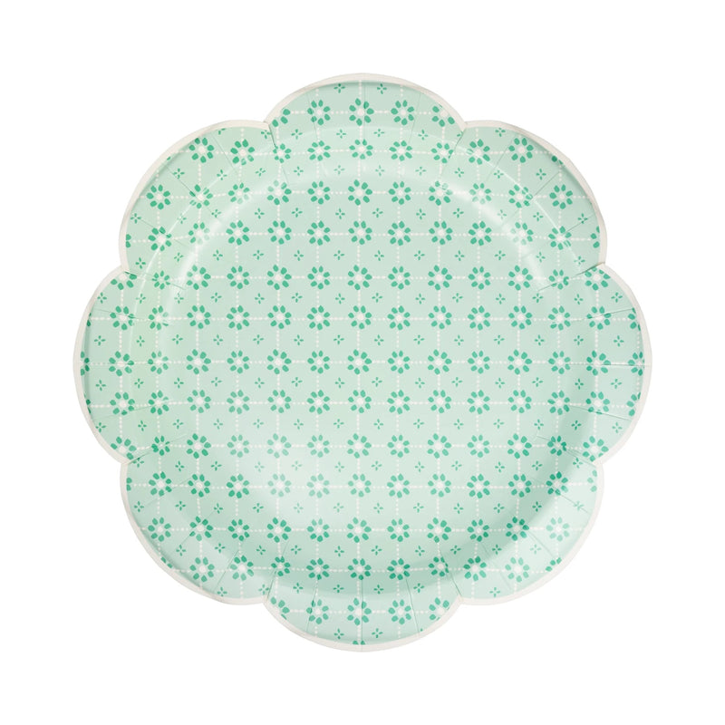 Green Wicker Paper Plate featuring an elegant woven design, perfect for spring parties and Southern-inspired gatherings.