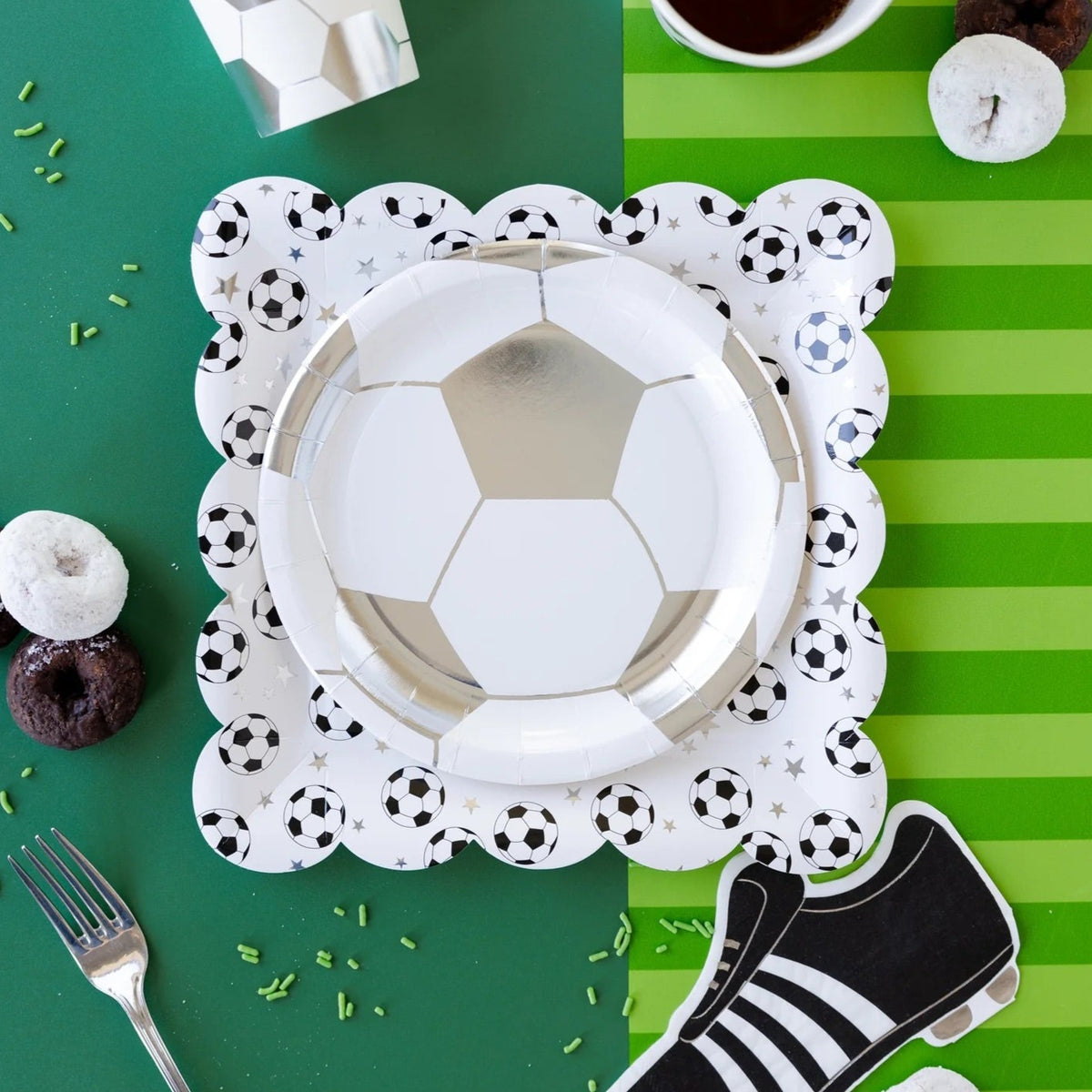 Get ready to celebrate with these soccer plates at your soccer birthday party! Each set of 8 square paper plates, measuring 10 x 10 inches, features a lively soccer ball design and chic scalloped edges.