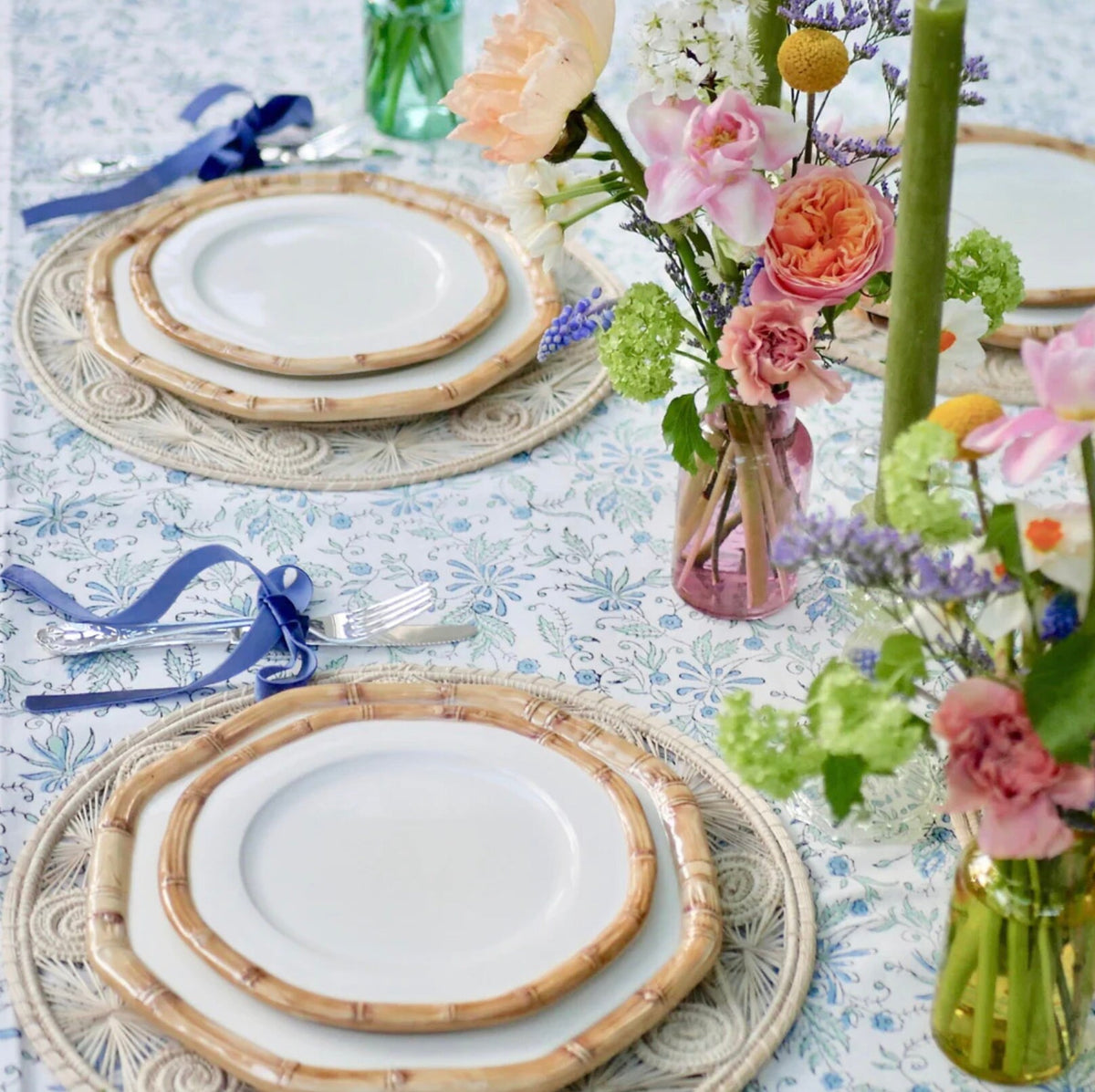 Discover the ideal blend of style and function with our Coquette Rattan Charger Plates. Designed to enhance your garden party ambiance, these 15-inch Summer Placemats offer a modern and feminine touch to any gathering, making them a must-have for your next outdoor celebration.