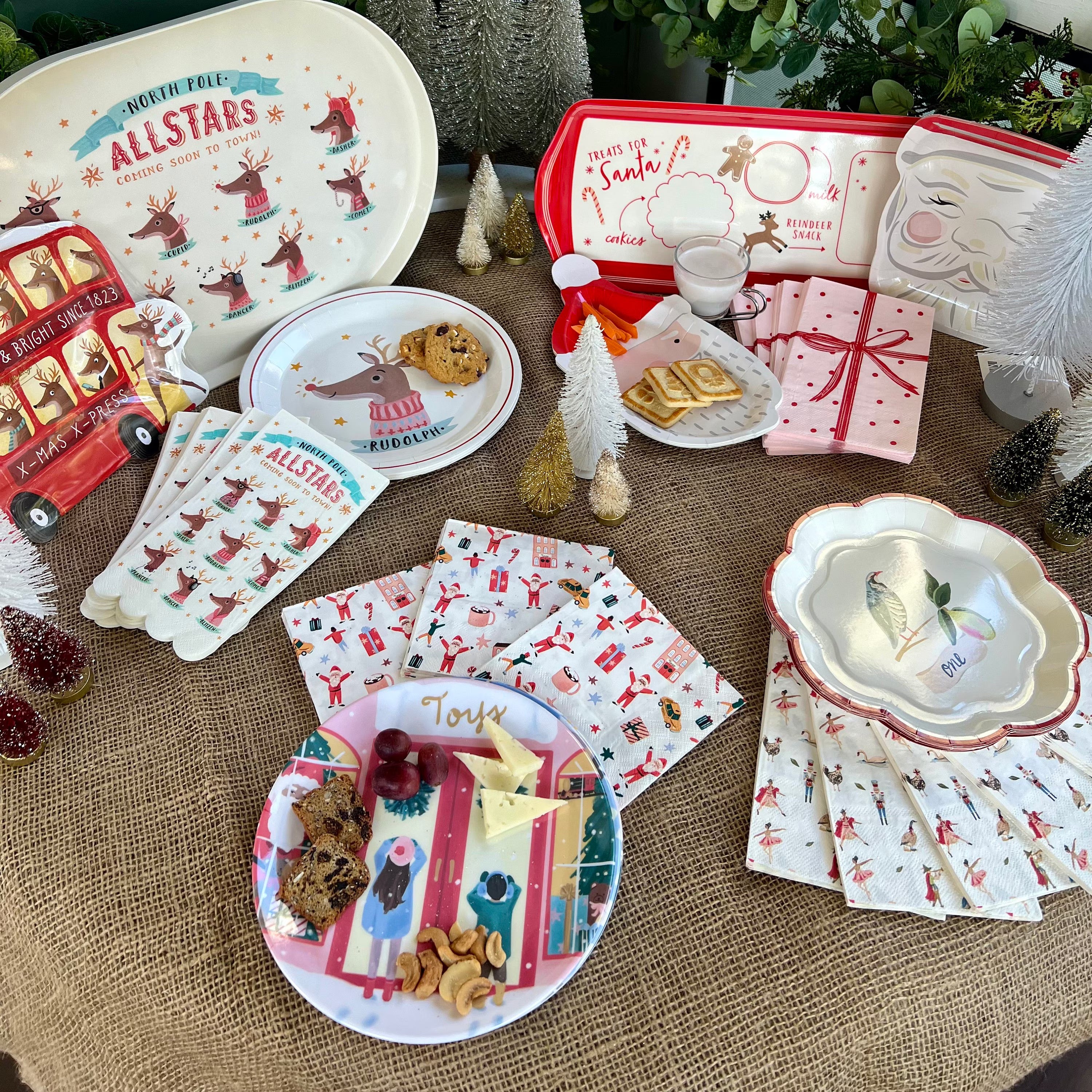 Christmas paper plates sets hotsell